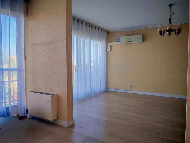 Appartement - 90 m² - 4 pièces