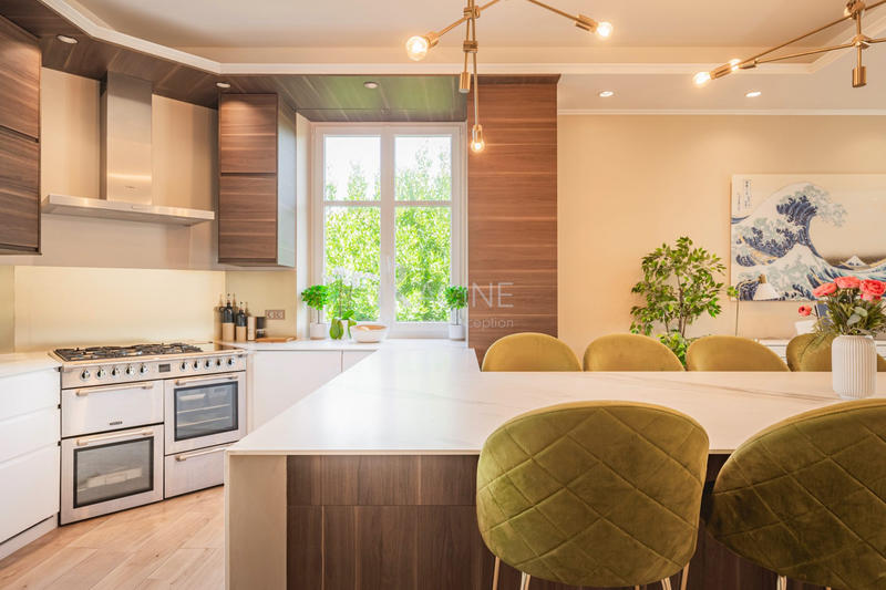 Appartement - 131 m² - 4 pièces