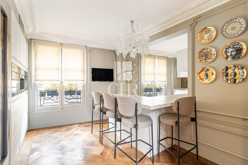 Appartement - 156 m² - 4 pièces