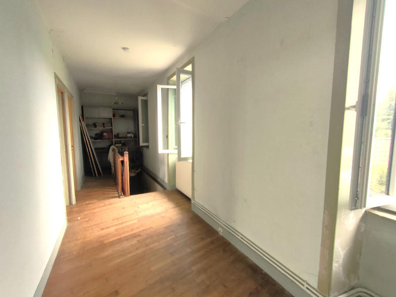 Maison - 177 m² - 7 pièces