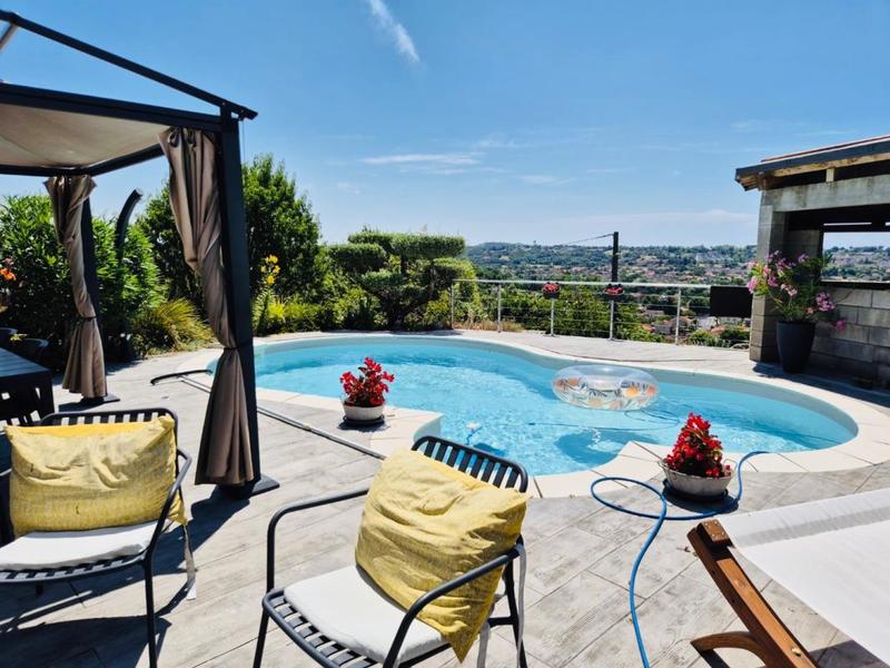 Maison - 126 m² - 5 pièces