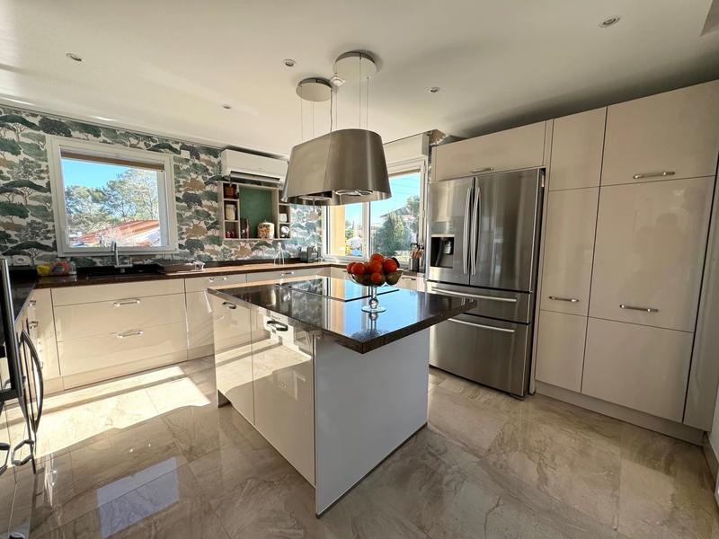 Appartement - 103 m² - 4 pièces