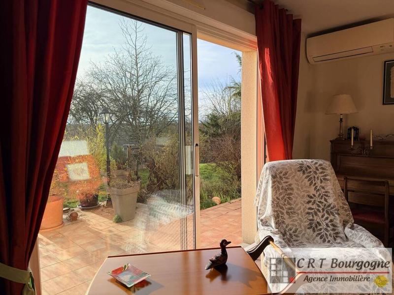 Maison - 202 m² - 7 pièces