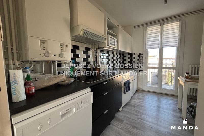 Chambre - 9 m² - 4 pièces