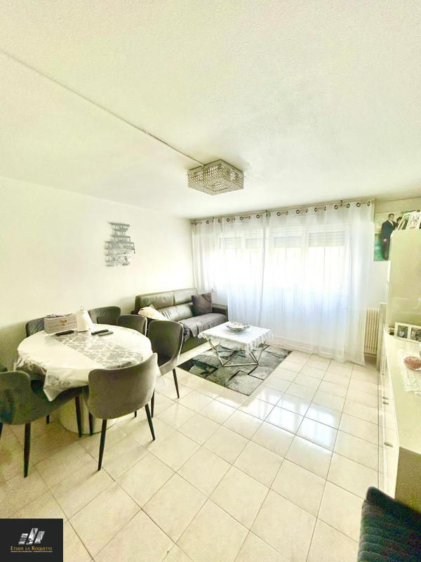 Appartement - 70 m² - 3 pièces