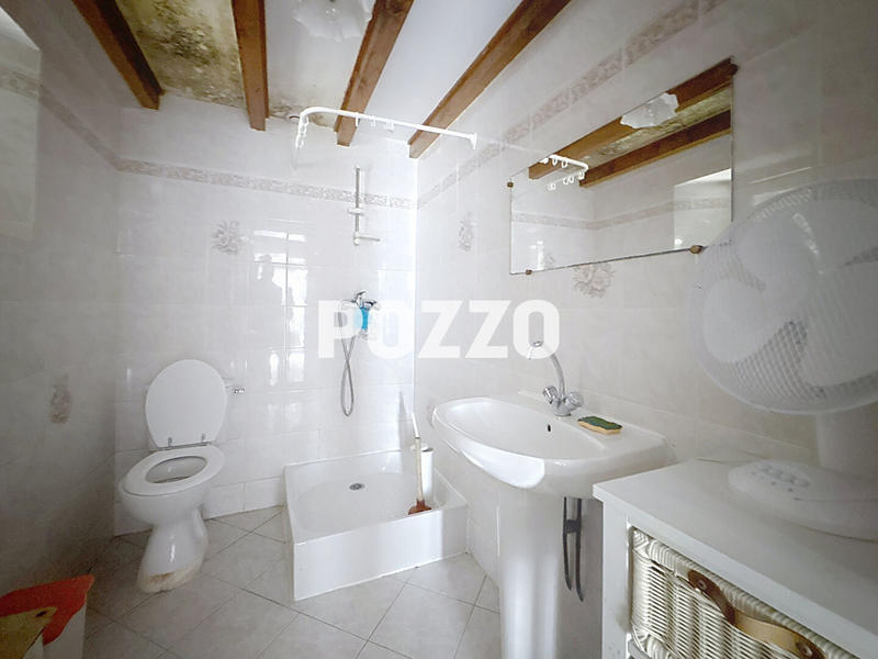 Maison - 175 m² - 9 pièces