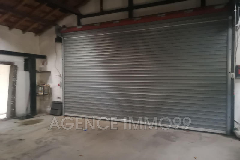 Parking / Garage - 200 m²