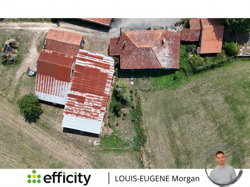 Corps de ferme - 1 376 m² - 5 pièces