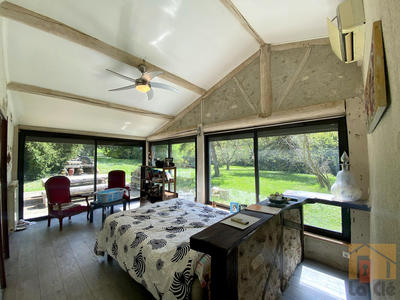 Maison - 206 m² - 7 pièces