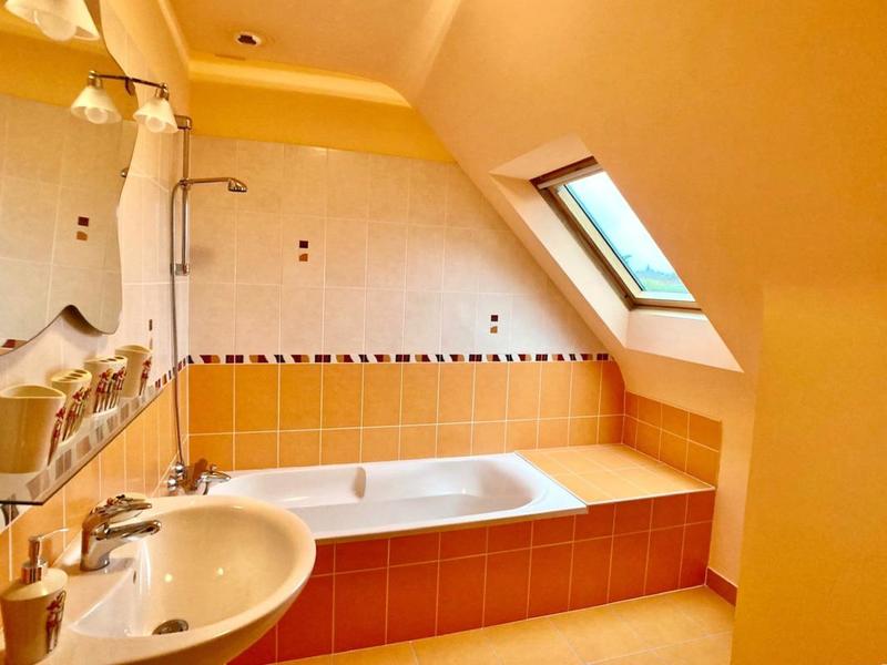 Maison - 95 m² - 6 pièces