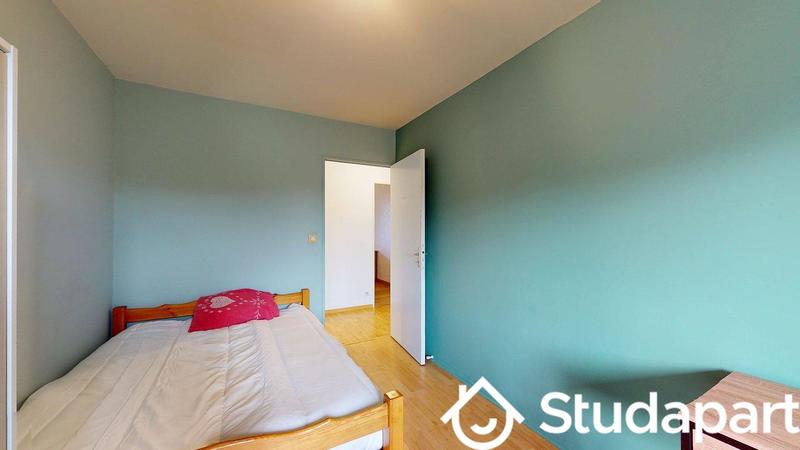 Chambre - 9 m² - 1 pièce