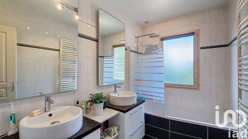 Maison - 143 m² - 6 pièces