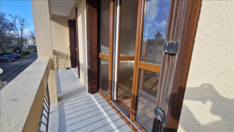 Appartement - 83 m² - 5 pièces