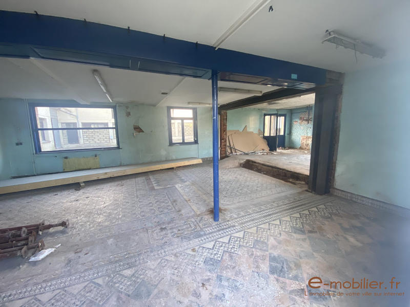 Maison ancienne - 180 m² - 1 pièce