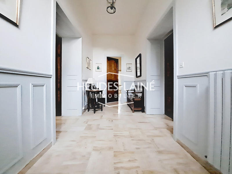 Maison - 190 m² - 8 pièces