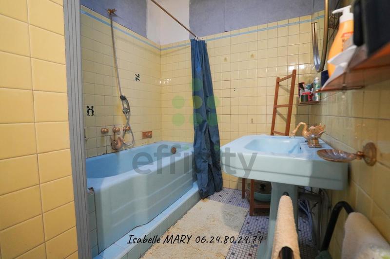 Maison - 179 m² - 5 pièces