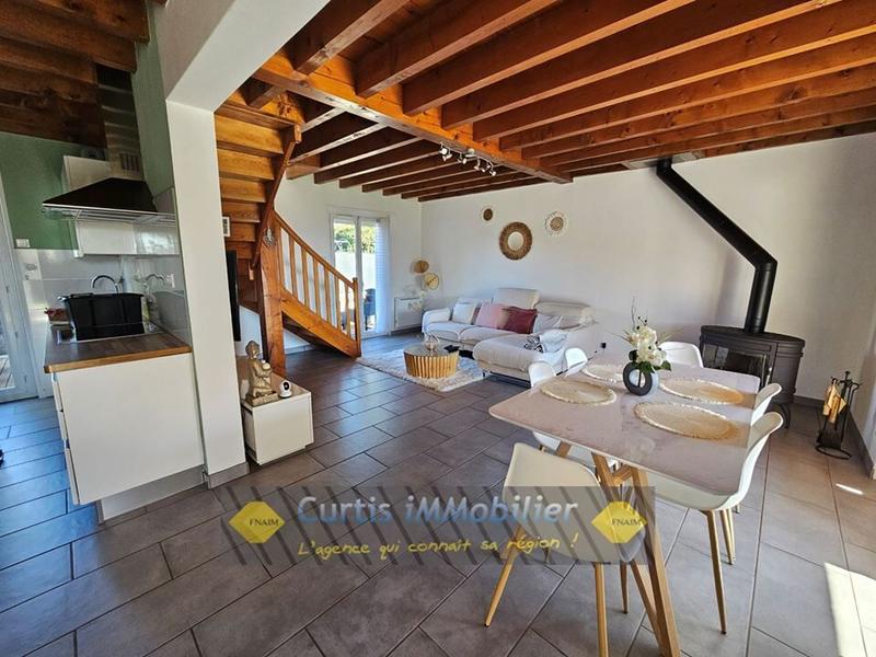 Maison - 92 m² - 4 pièces