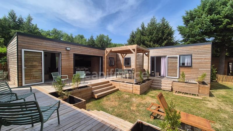 Mobil-home - 110 m² - 7 pièces