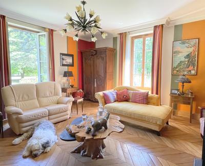 Maison de domaine - 750 m² - 12 pièces