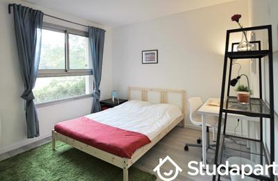 Chambre - 11 m² - 1 pièce