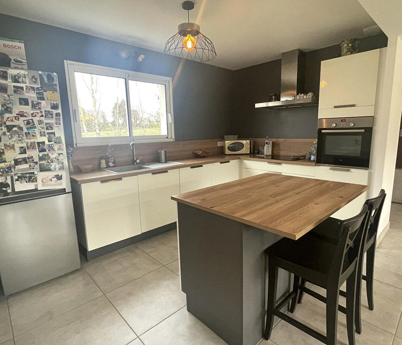 Maison - 100 m² - 4 pièces