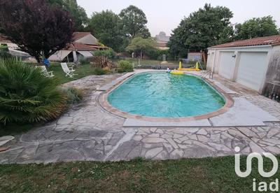 Maison - 186 m² - 6 pièces