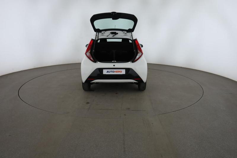Toyota Aygo 1.0 Vvt-i X-Play X-Shift 5p 72 ch