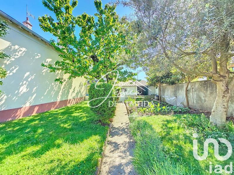 Maison - 94 m² - 5 pièces