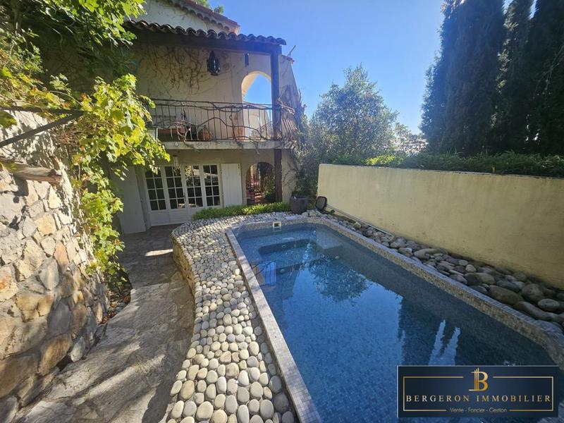 Villa - 170 m² - 5 pièces