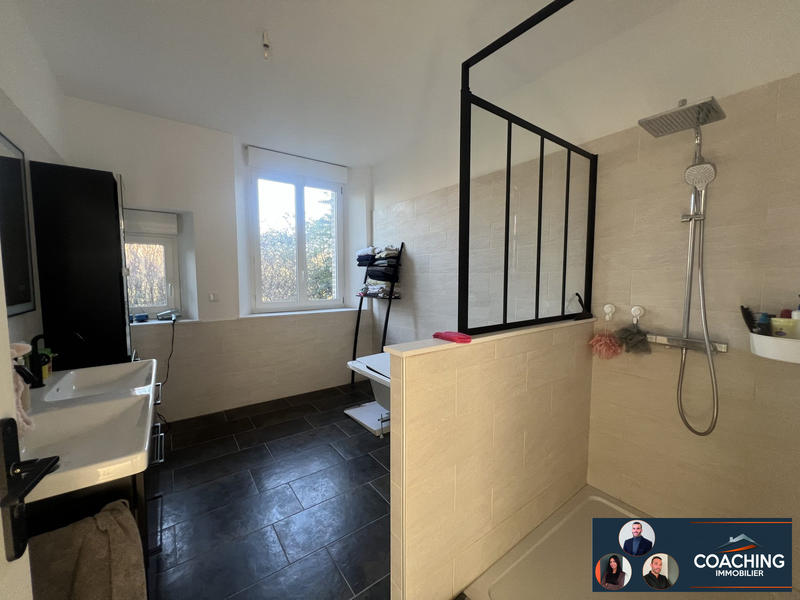 Maison - 143 m² - 5 pièces