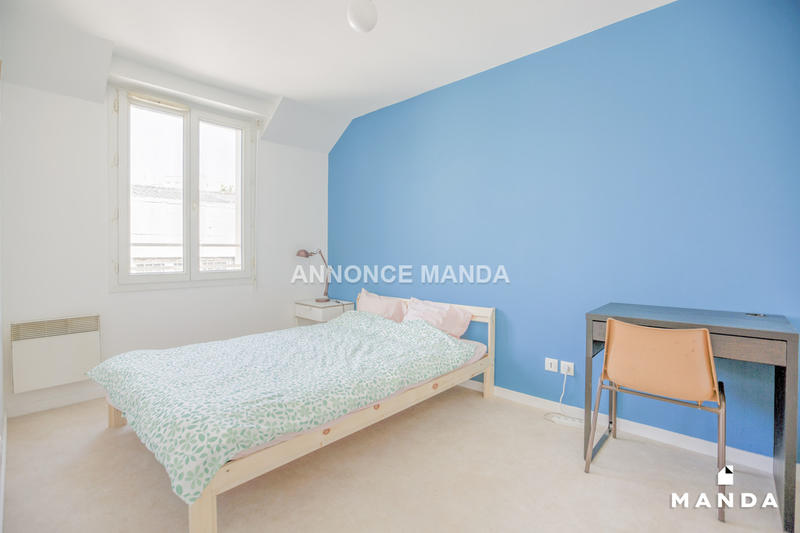 Chambre - 9 m² - 4 pièces