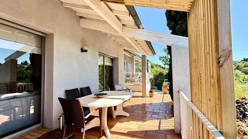 Maison - 117 m² - 4 pièces