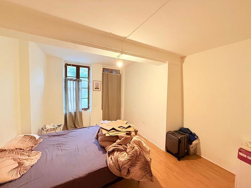 Immeuble - 105 m² - 5 pièces