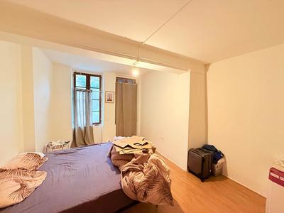 Immeuble - 105 m² - 5 pièces