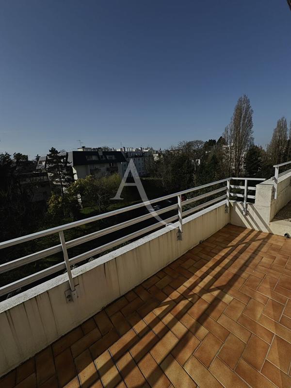 Appartement - 125 m² - 5 pièces