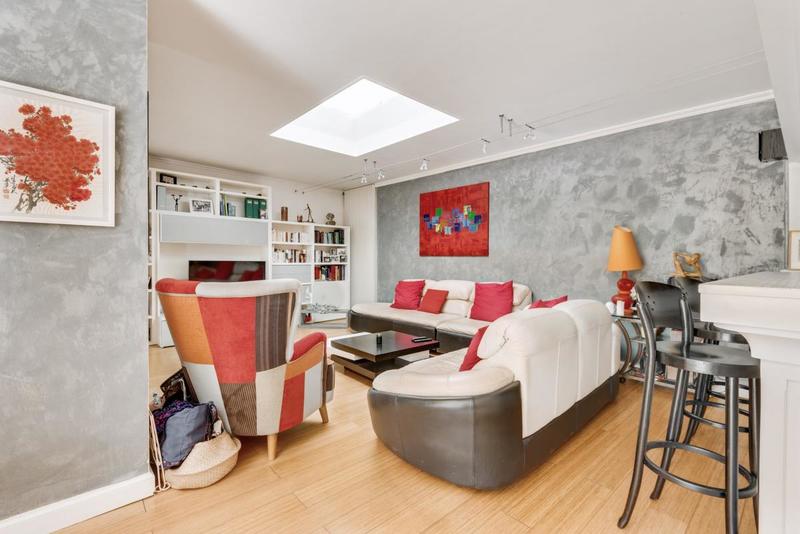 Maison - 245 m² - 7 pièces