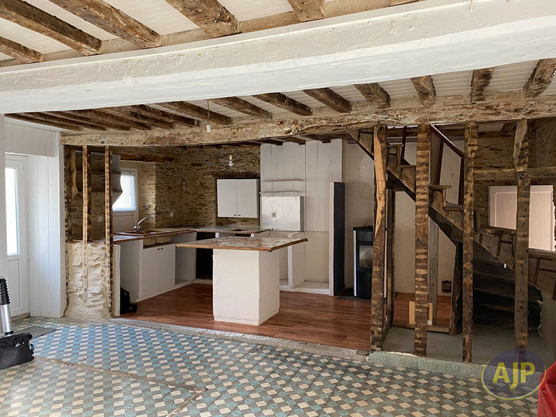 Maison - 95 m² - 4 pièces