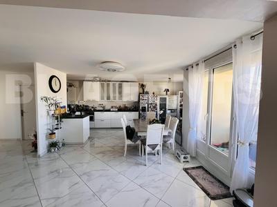 Duplex - 102 m² - 5 pièces