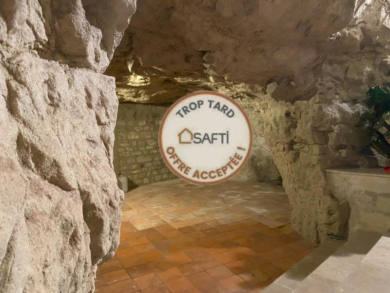 Maison - 240 m² - 7 pièces