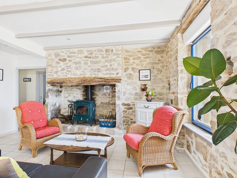 Maison traditionnelle - 150 m² - 8 pièces