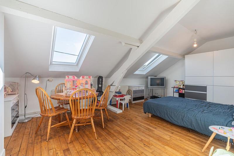 Maison - 175 m² - 8 pièces