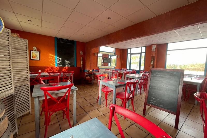 Appartement - 100 m² - 2 pièces