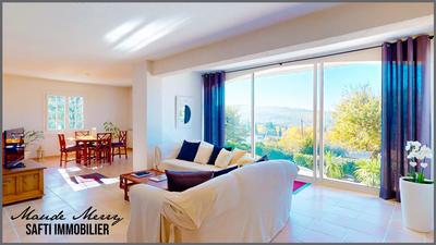 Maison - 130 m² - 3 pièces