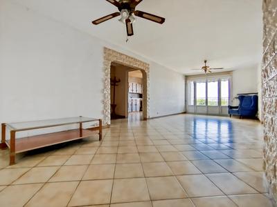 Appartement - 100 m² - 4 pièces