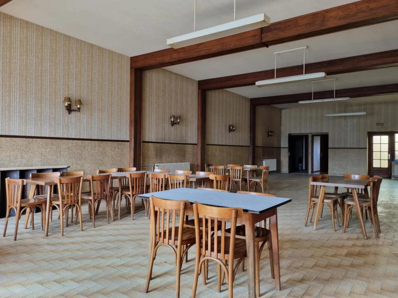 Maison traditionnelle - 269 m² - 6 pièces