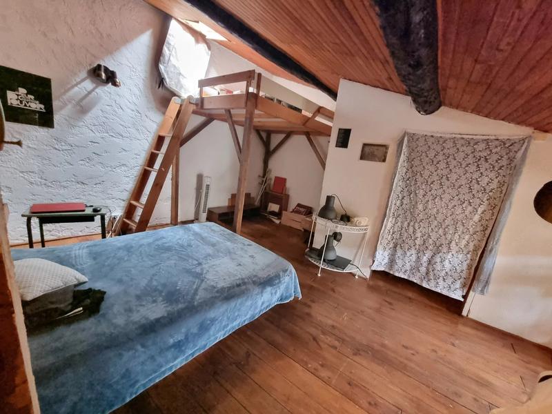 Appartement - 90 m² - 6 pièces