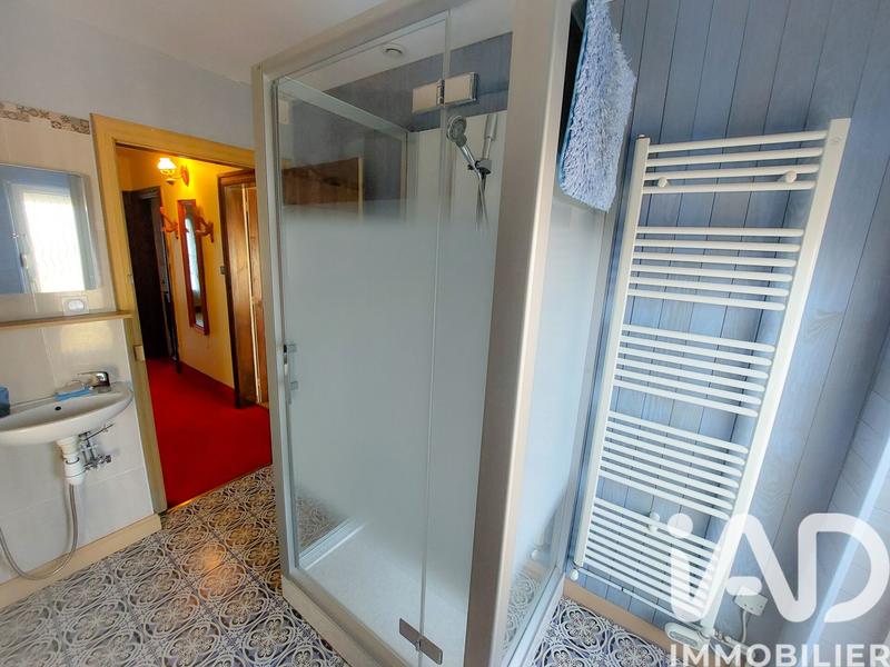 Maison - 194 m² - 14 pièces