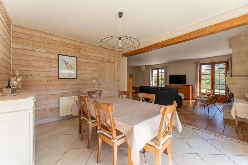 Maison - 180 m² - 8 pièces
