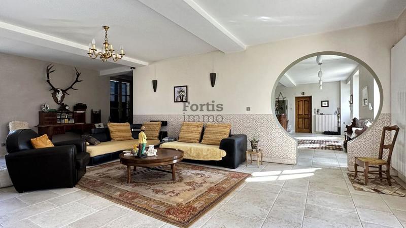 Corps de ferme - 407 m² - 11 pièces