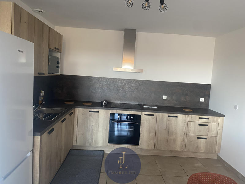 Appartement - 75 m² - 3 pièces